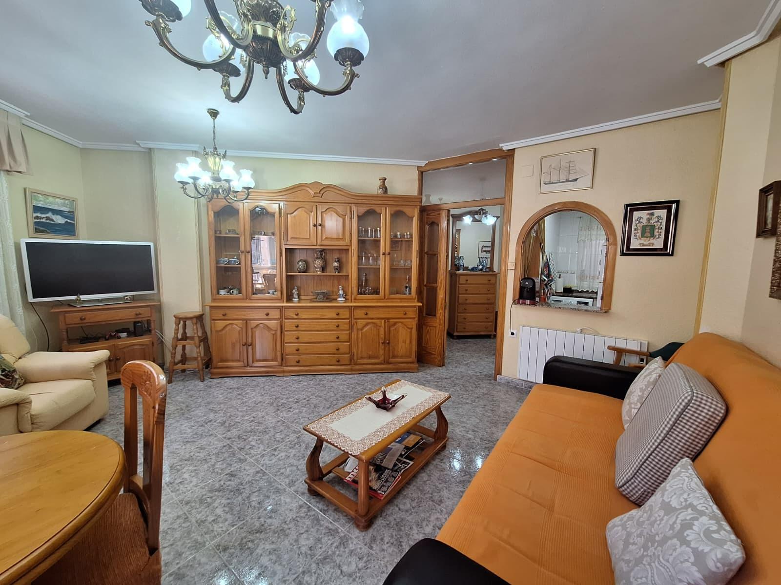 For sale - 2 Bedroom 2 Bathroom Apartment in Torrevieja - Playa De Los Locos  - Alicante