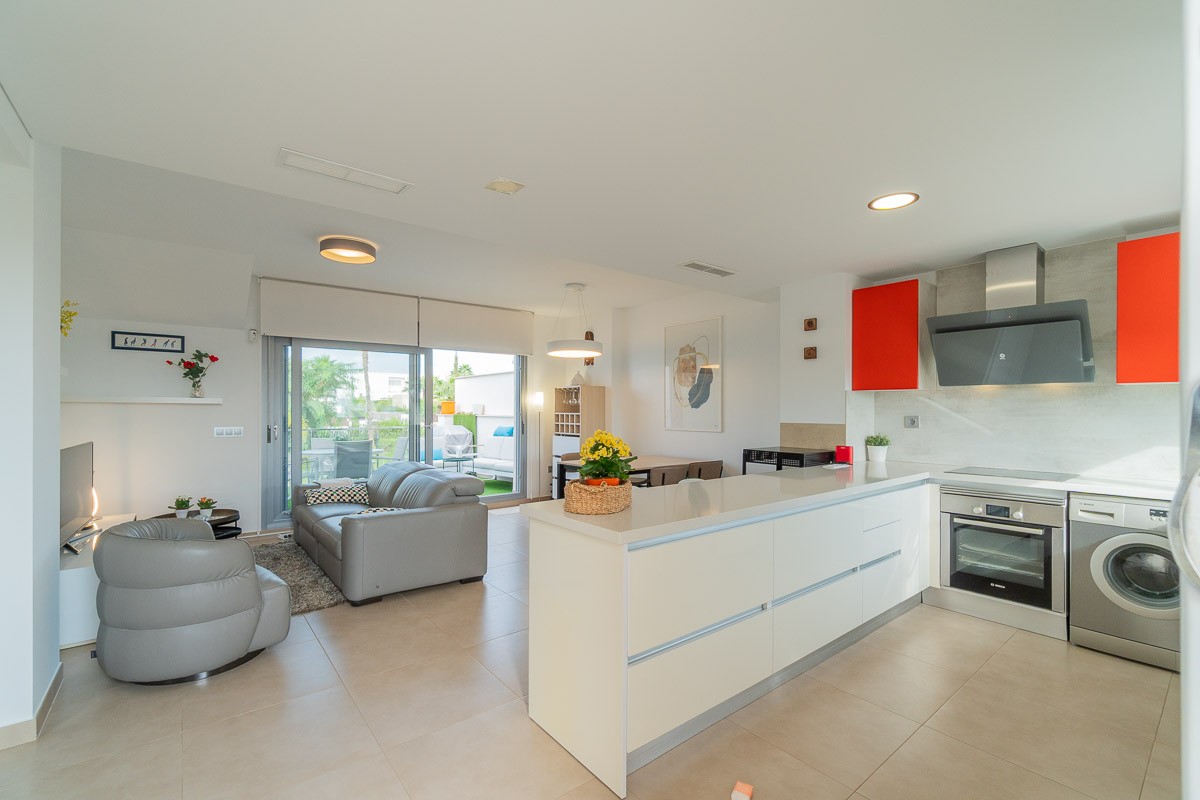 For sale - 2 Bedroom 2 Bathroom Bungalow in Vistabella Golf Entre Naranjos - Inland  - Alicante