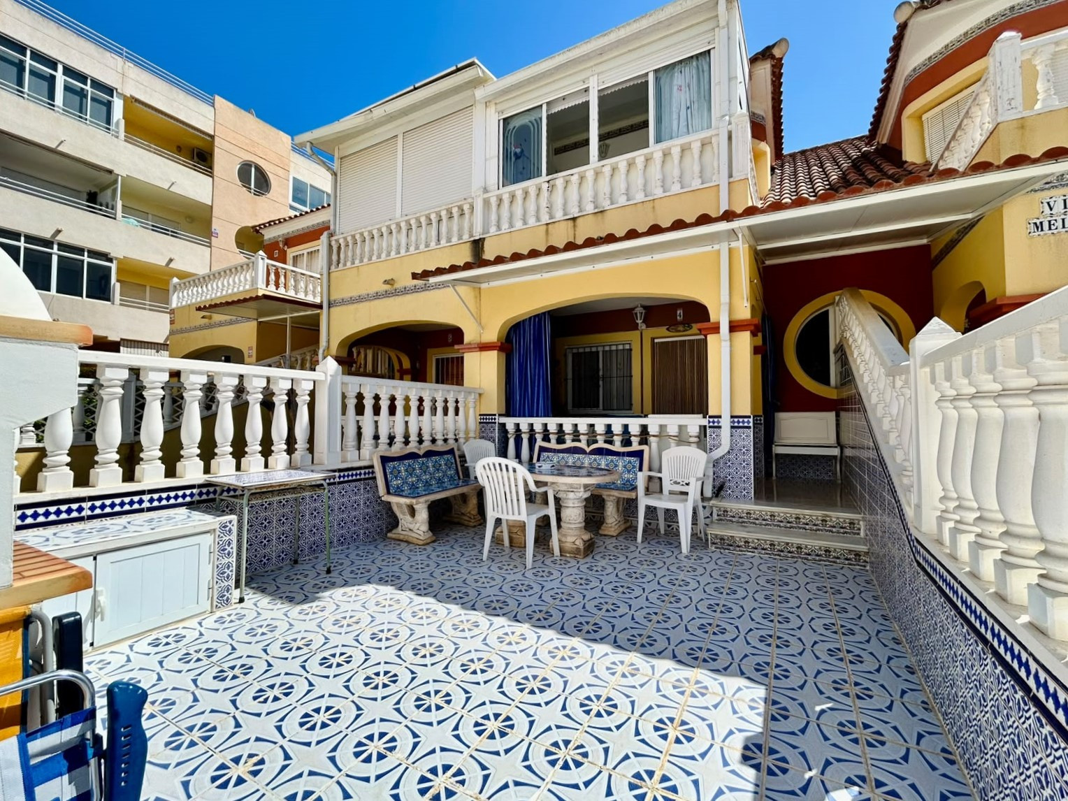 For sale - 2 Bedroom 2 Bathroom Town House in Torrevieja - Costa Blanca  - Alicante