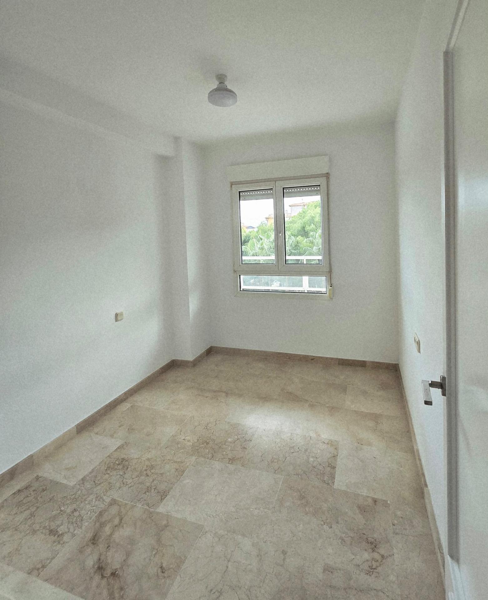 For sale - 2 Bedroom 1 Bathroom Apartment in Orihuela Costa - Altos De Campoamor  - Alicante