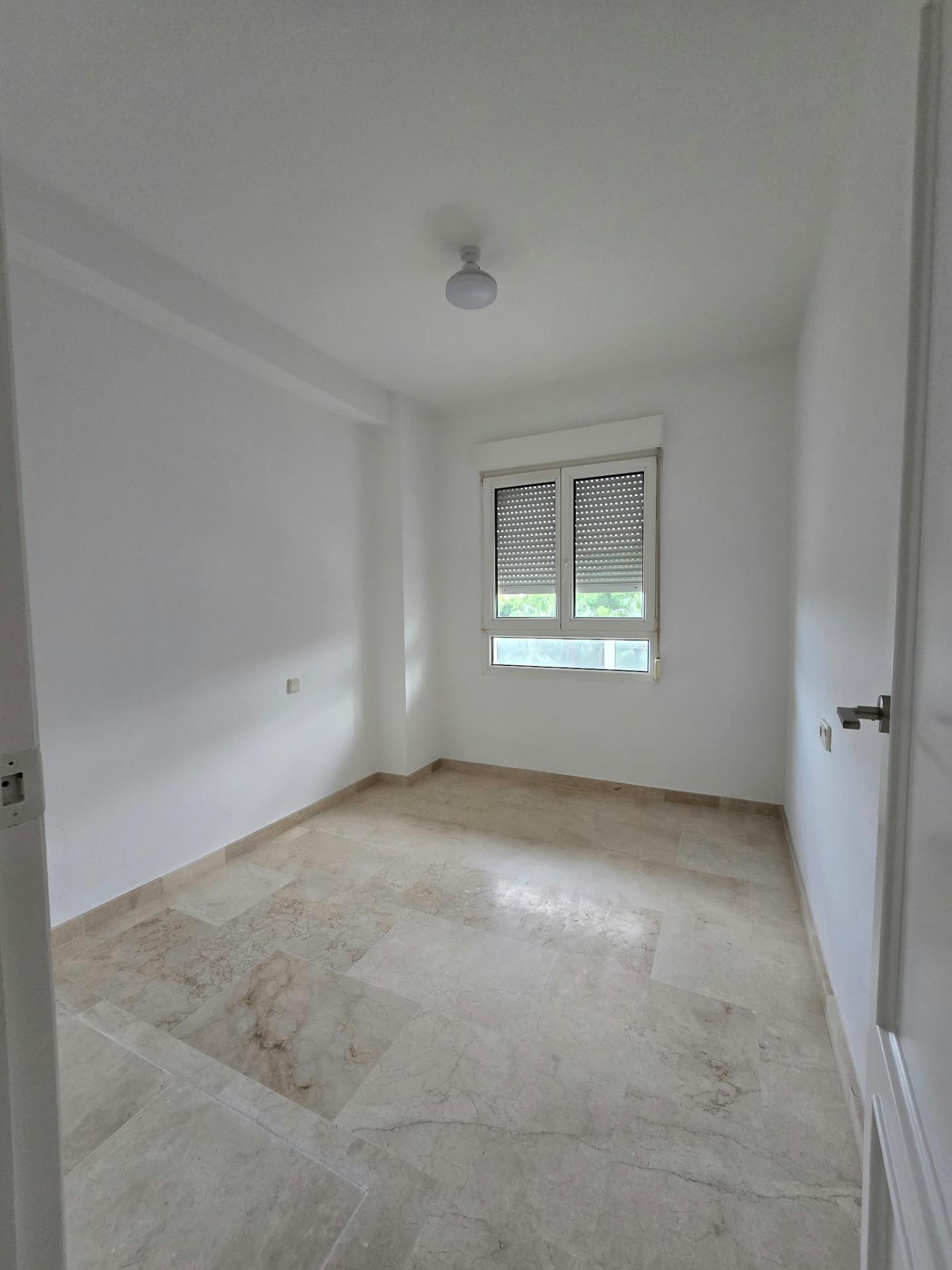 For sale - 2 Bedroom 1 Bathroom Apartment in Orihuela Costa - Altos De Campoamor  - Alicante
