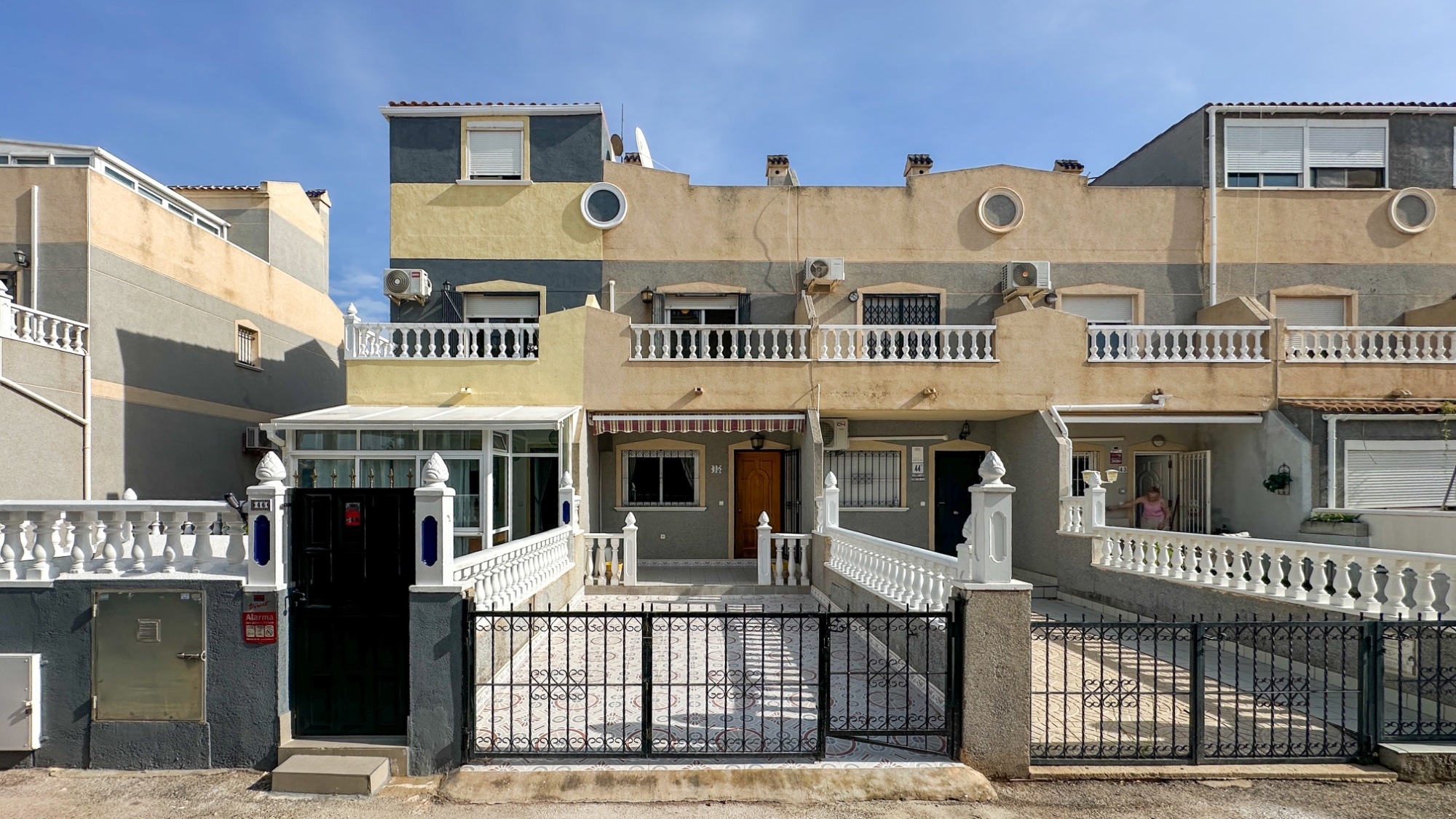 For sale - 2 Bedroom 2 Bathroom Town House in Playa Flamenca - Costa Blanca  - Alicante