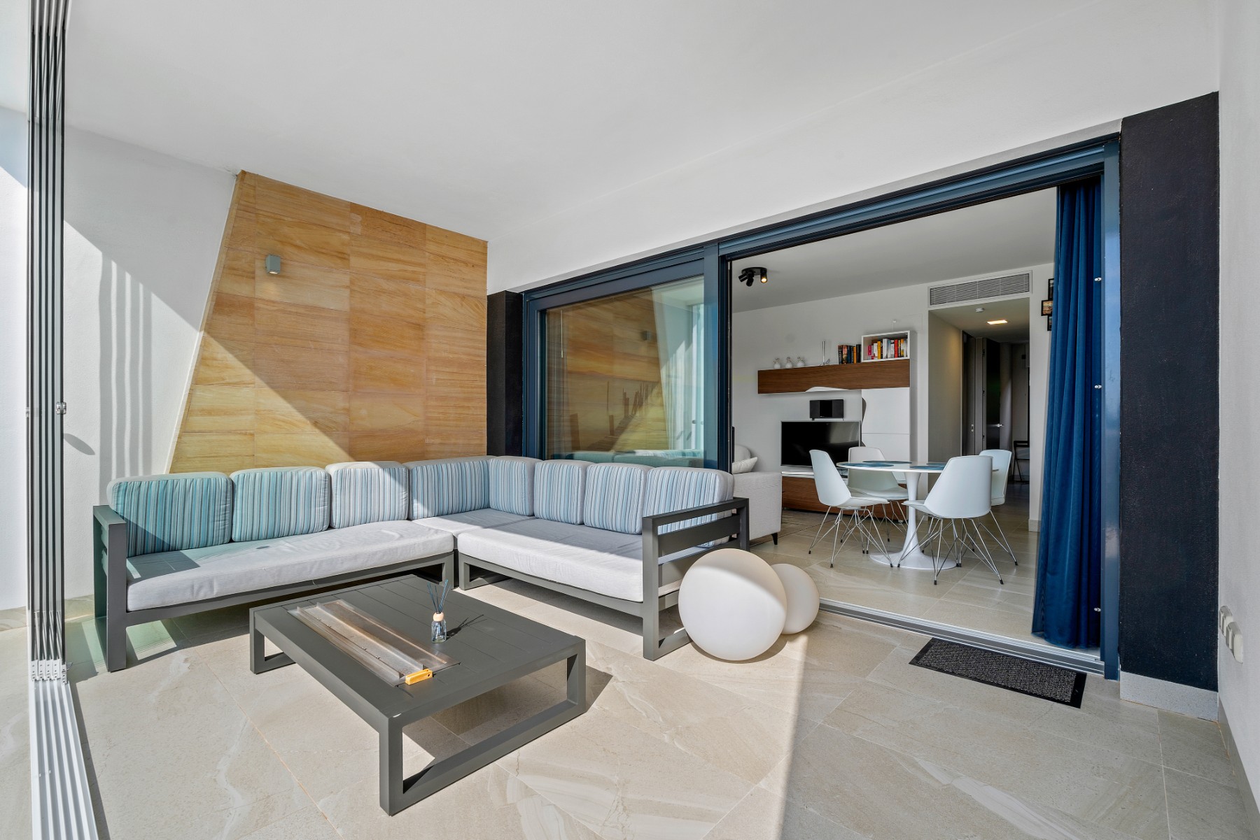 For sale - 2 Bedroom 2 Bathroom Apartment in Villamartin - Costa Blanca  - Alicante