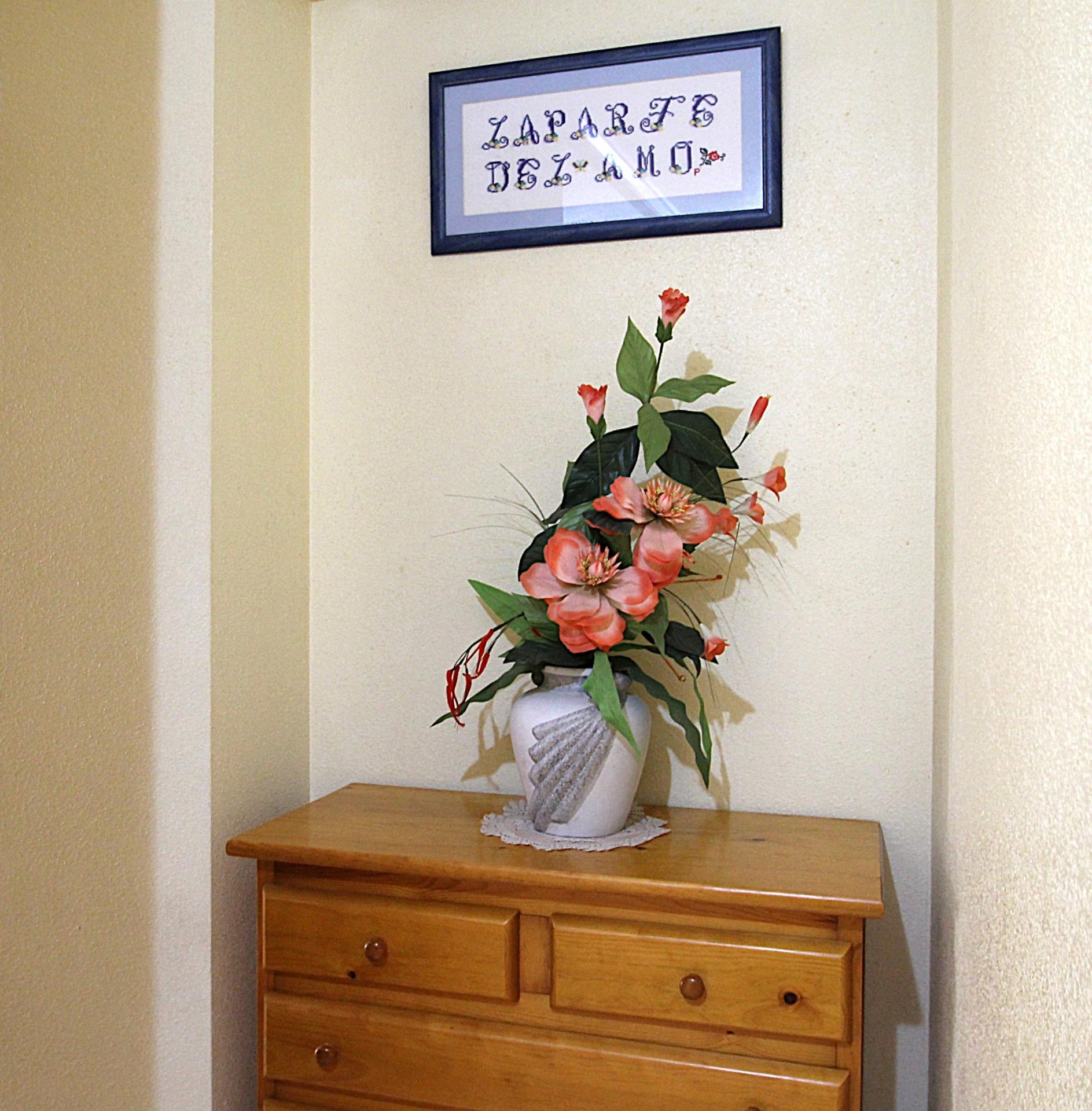 For sale - 3 Bedroom 2 Bathroom Apartment in Torrevieja - Las Piscinas Naturales  - Alicante