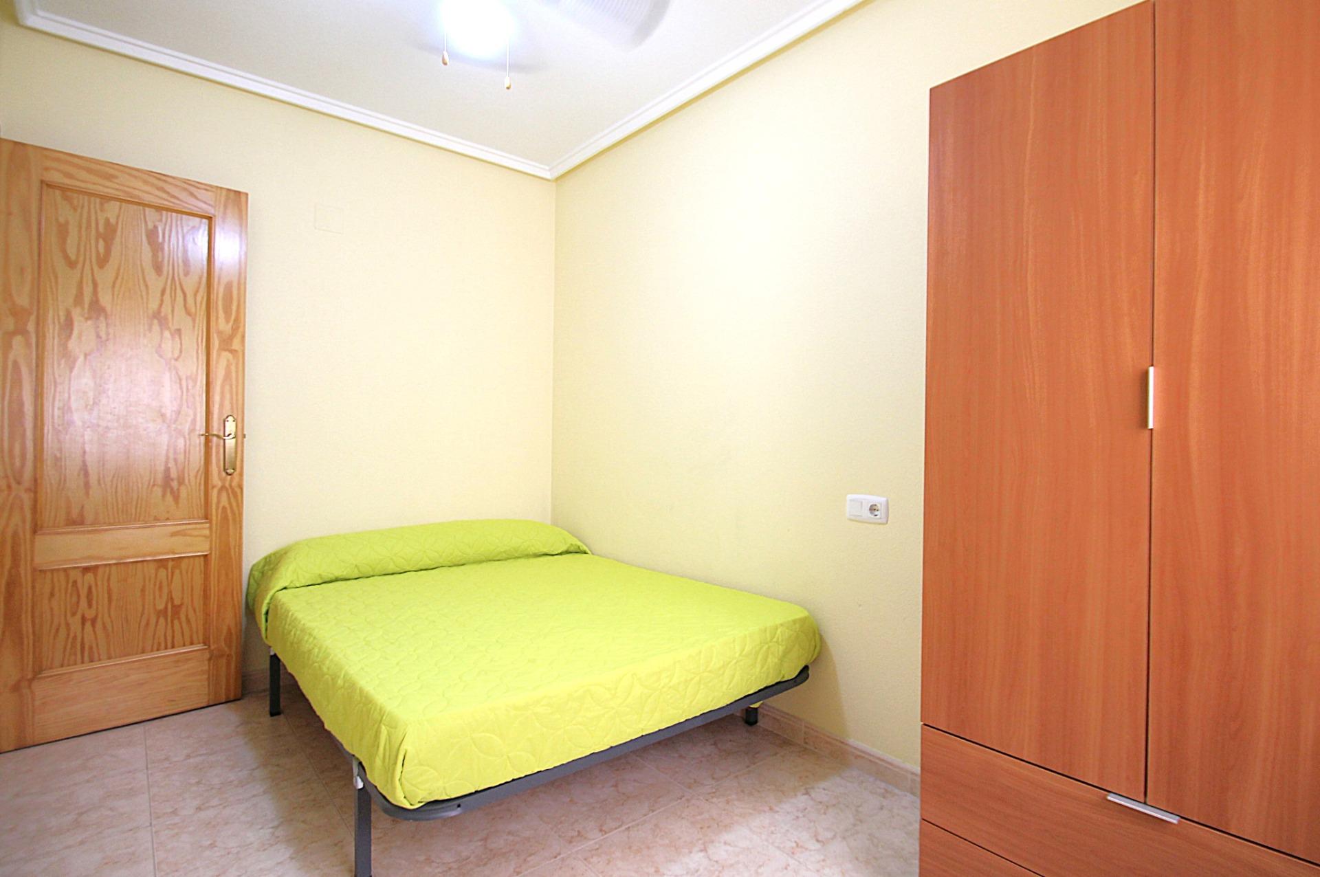 For sale - 3 Bedroom 2 Bathroom Apartment in Torrevieja - Las Piscinas Naturales  - Alicante