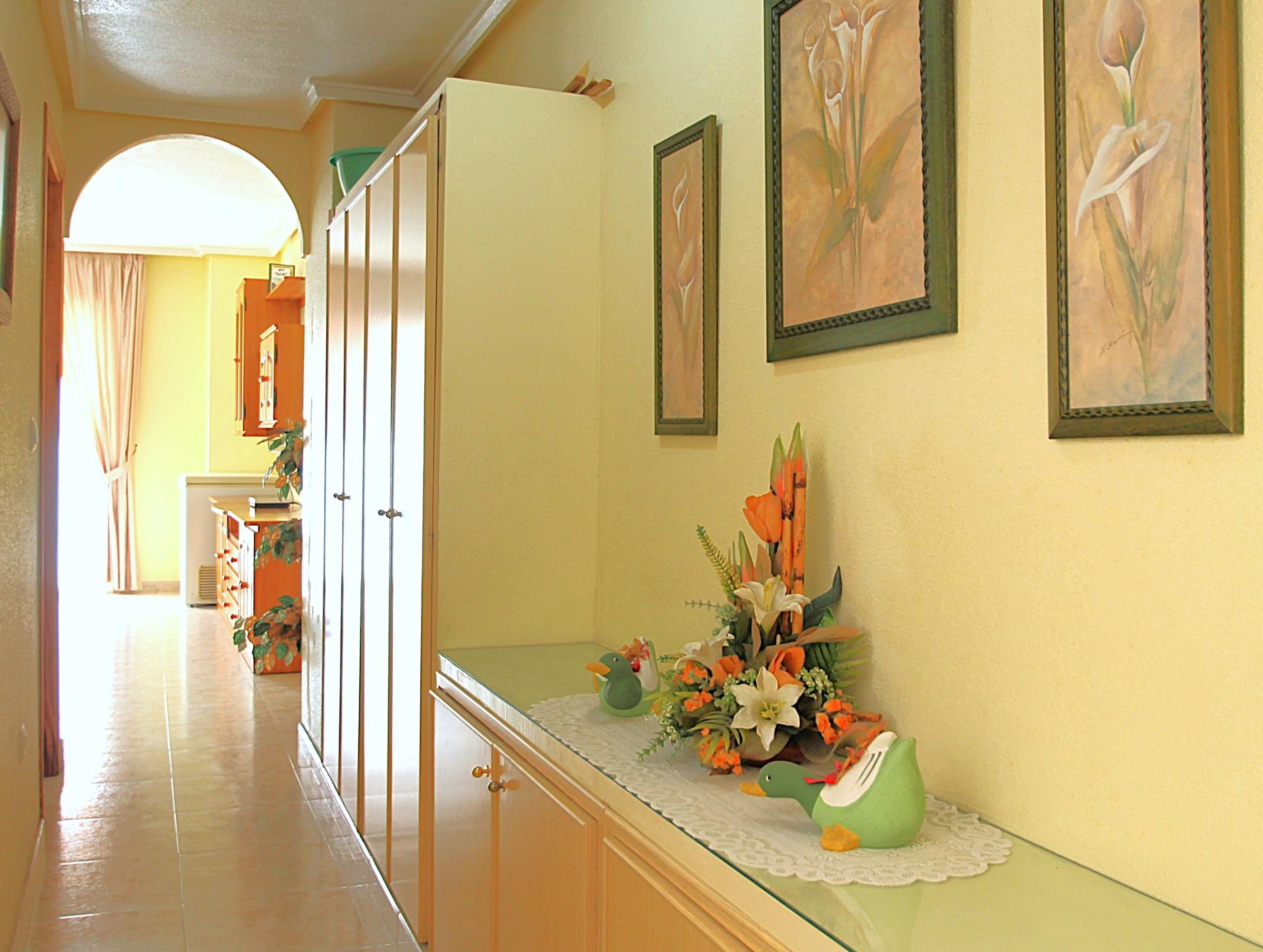 For sale - 3 Bedroom 2 Bathroom Apartment in Torrevieja - Las Piscinas Naturales  - Alicante