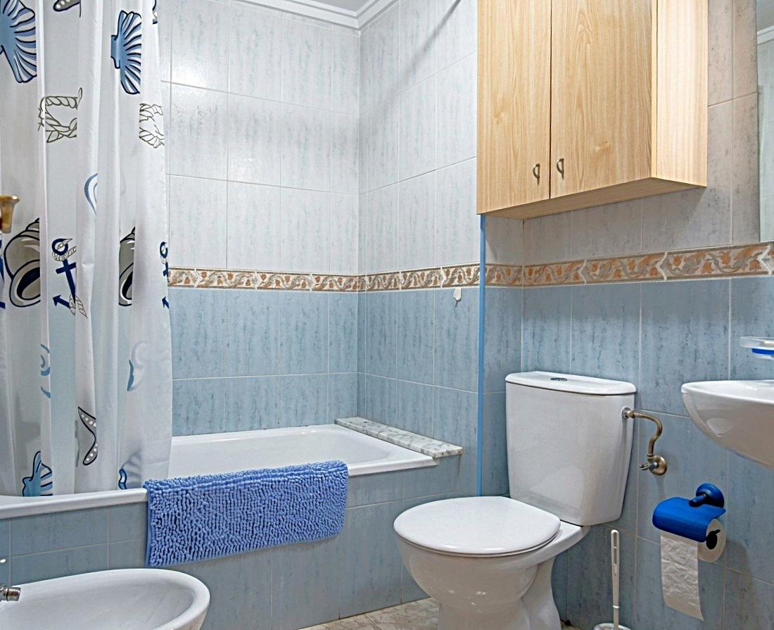 For sale - 3 Bedroom 2 Bathroom Apartment in Torrevieja - Las Piscinas Naturales  - Alicante