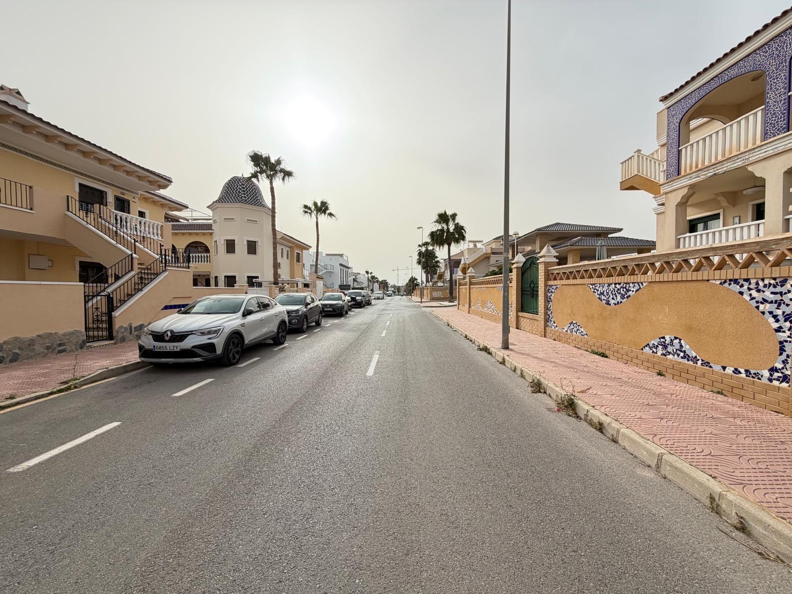 For sale - 2 Bedroom 1 Bathroom Bungalow in Ciudad Quesada - Doña Pepa  - Alicante