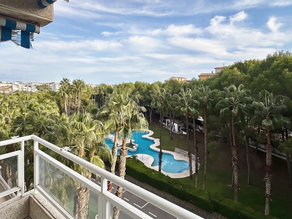 2 Bedroom 1 Bathroom Apartment in Orihuela Costa