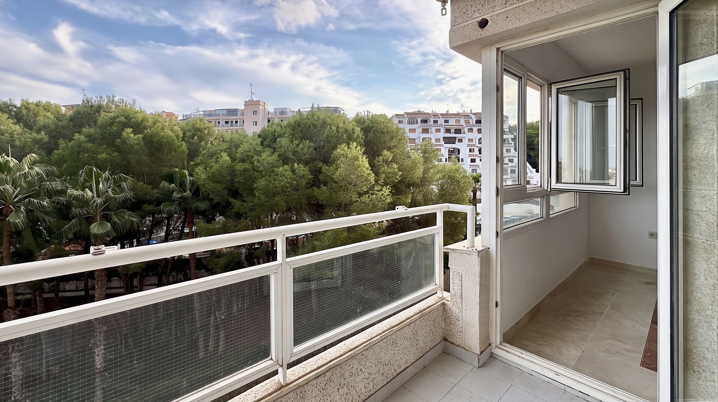 For sale - 2 Bedroom 1 Bathroom Apartment in Orihuela Costa - Costa Blanca  - Alicante