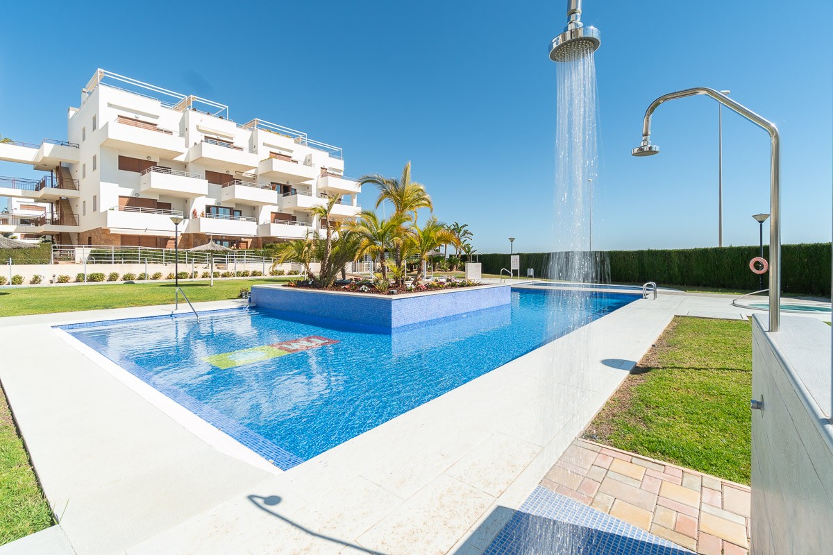 For sale - 2 Bedroom 2 Bathroom Apartment in Orihuela Costa - Costa Blanca  - Alicante