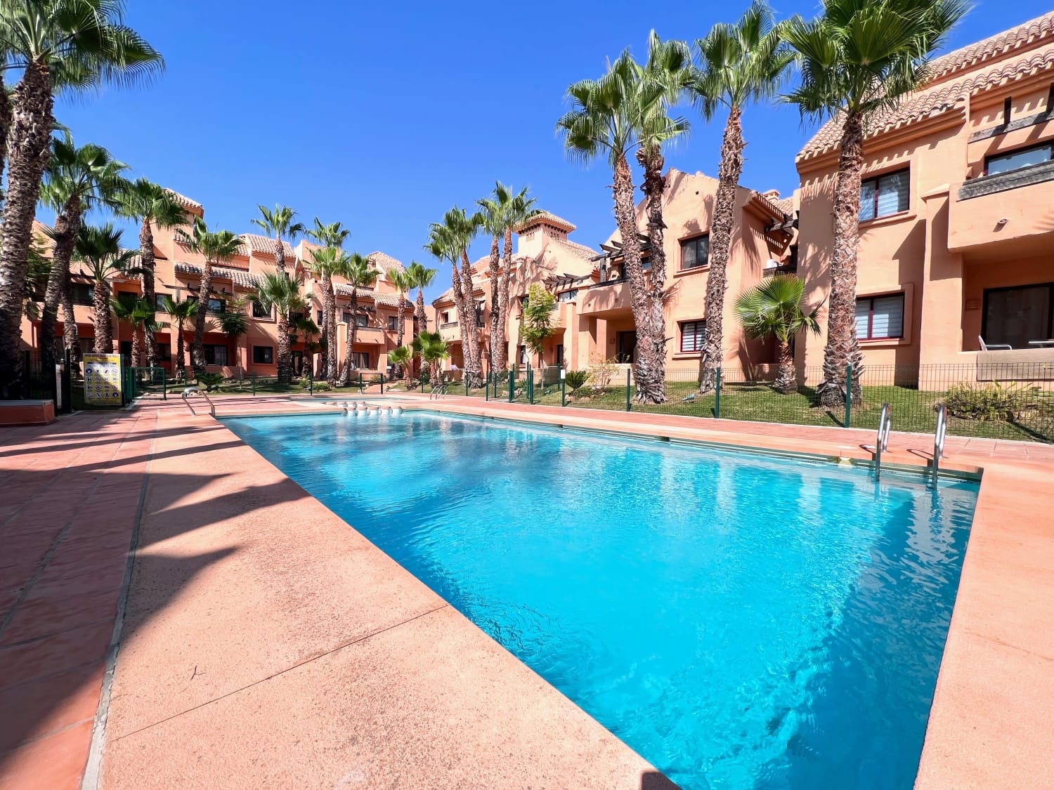 Apartment in Los Alcazares - Image 2