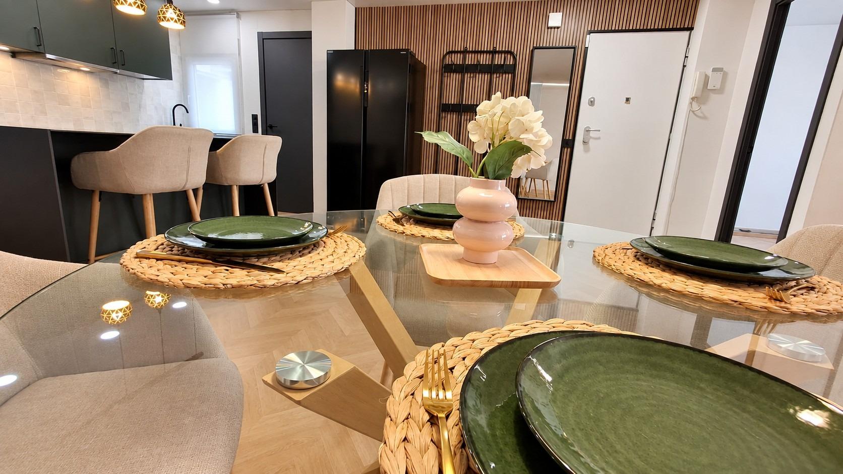 For sale - 3 Bedroom 1 Bathroom Apartment in Torrevieja - Playa Del Cura  - Alicante