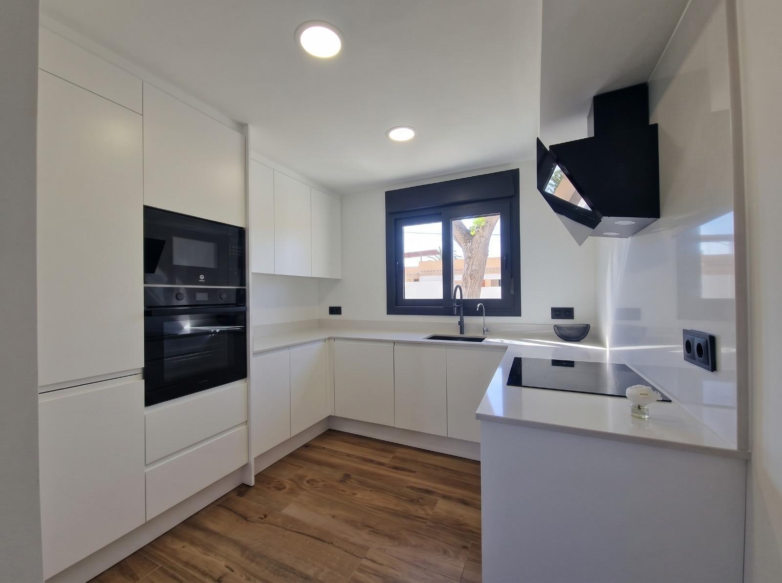 For sale - 3 Bedroom 2 Bathroom Villa in Torrevieja - Los Balcones - Los Altos Del Edén  - Alicante