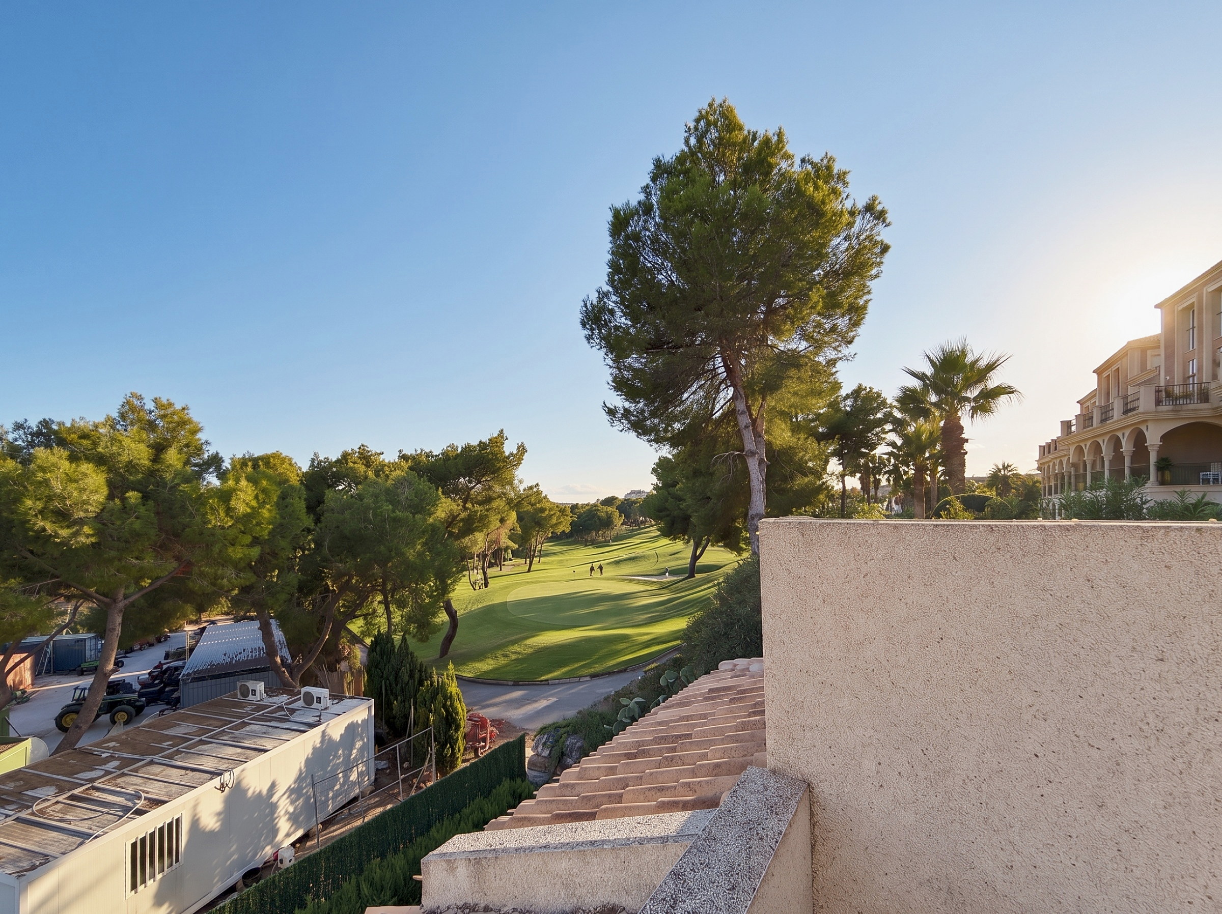 For sale - 4 Bedroom 3 Bathroom Town House in Villamartin - Costa Blanca  - Alicante