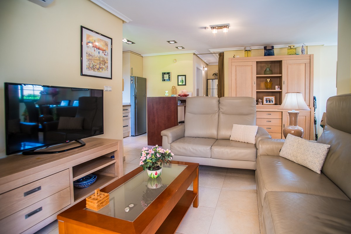 Villa in Torrevieja - Image 4