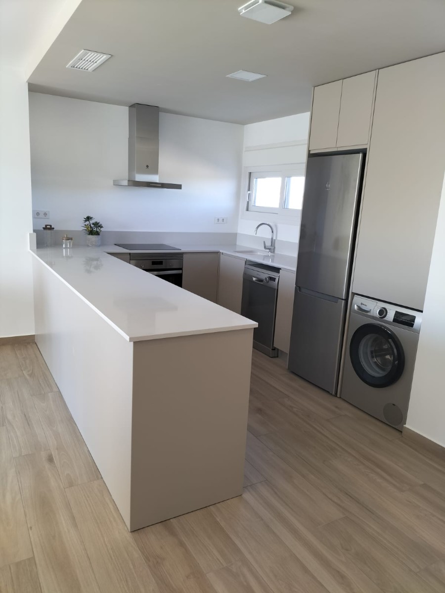 Apartment in Los Montesinos - Image 4