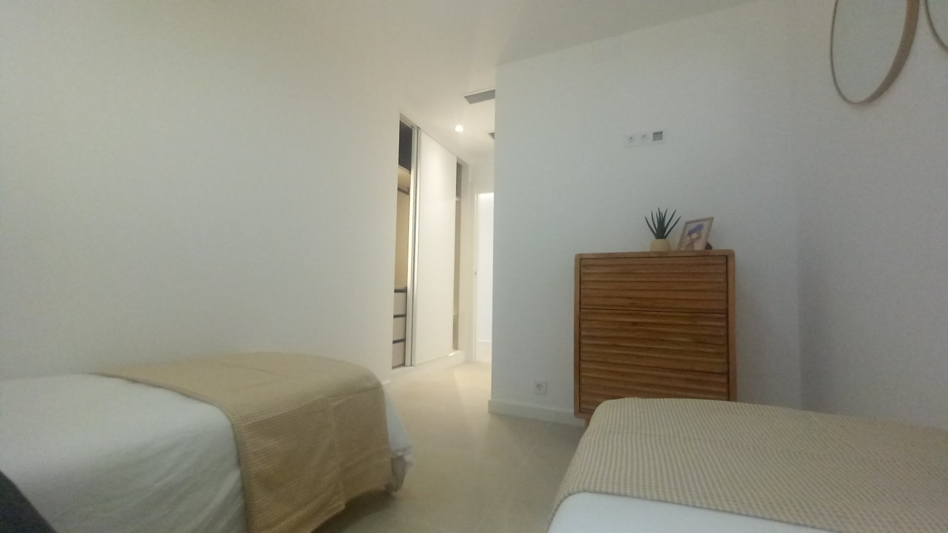 For sale - 3 Bedroom 2 Bathroom Villa in El Chaparral - El Chaparral - Alicante