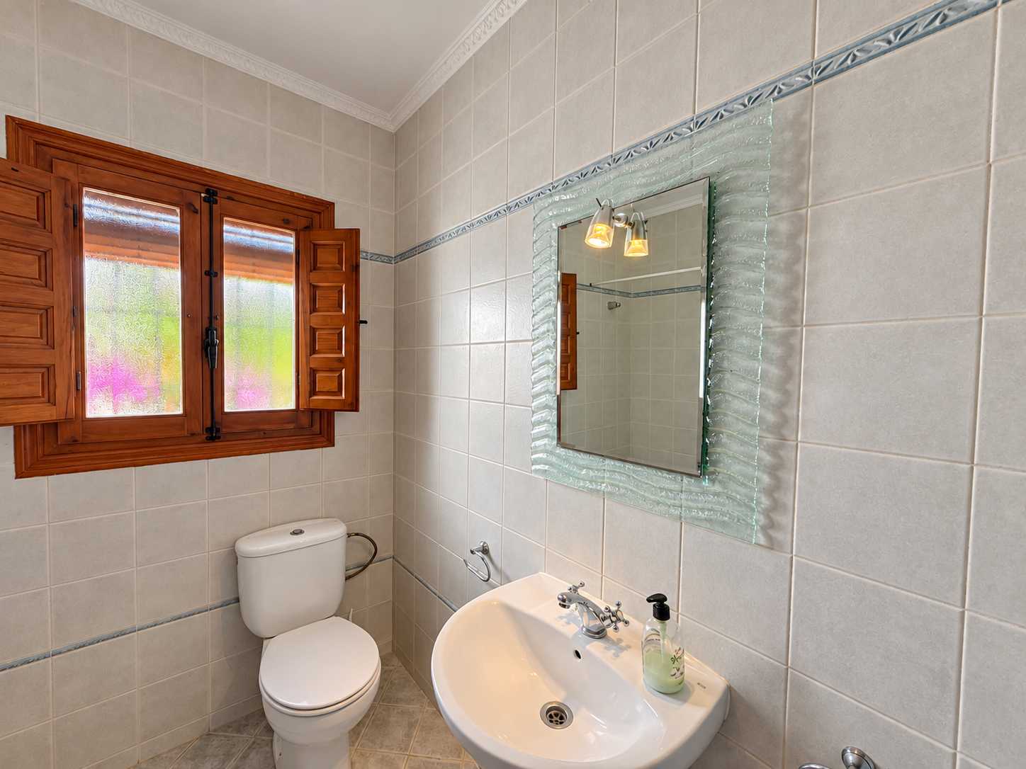 For sale - 4 Bedroom 2 Bathroom Villa in Cabo Roig -  - Orihuela Costa