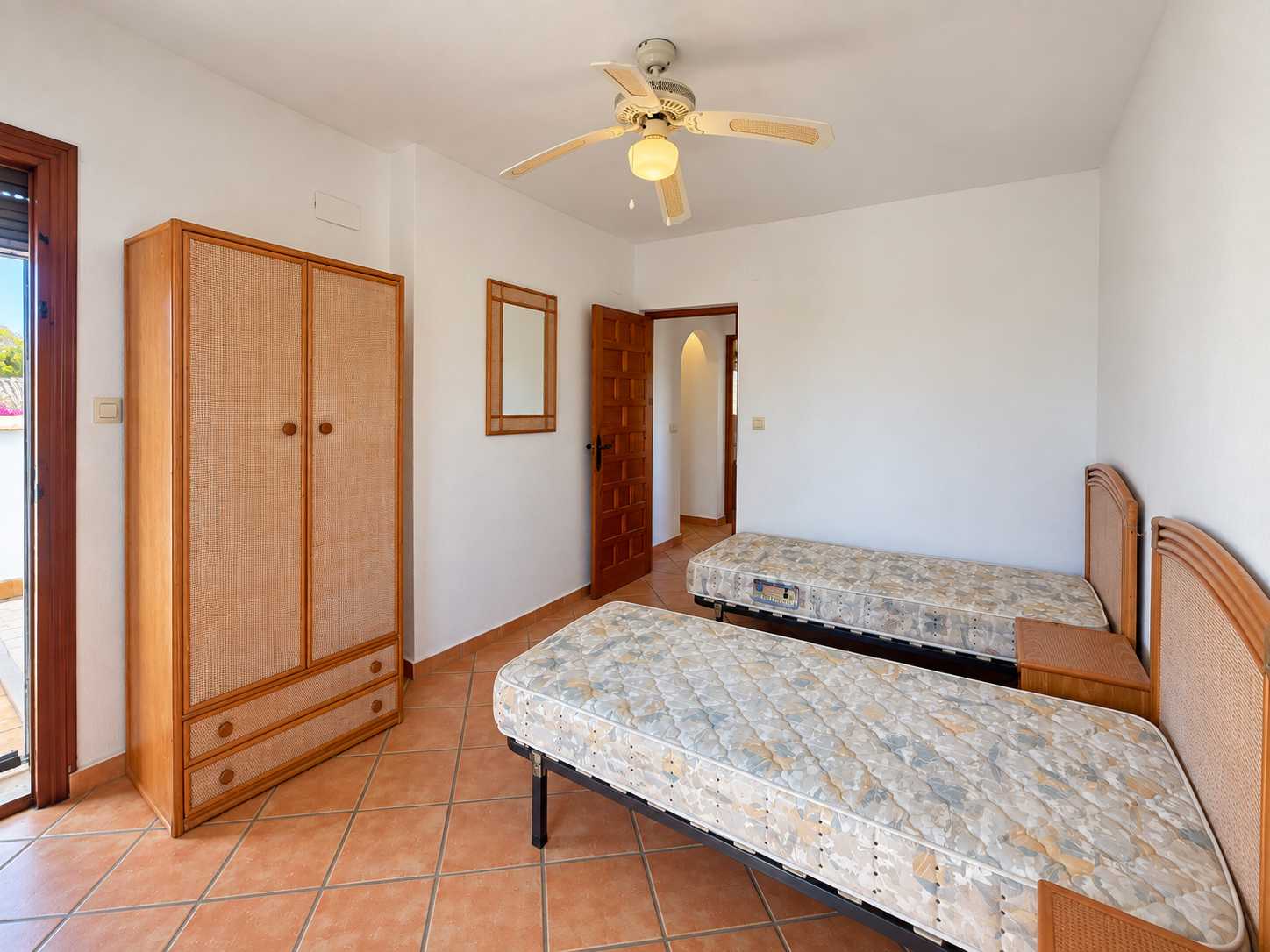 For sale - 4 Bedroom 2 Bathroom Villa in Cabo Roig -  - Orihuela Costa