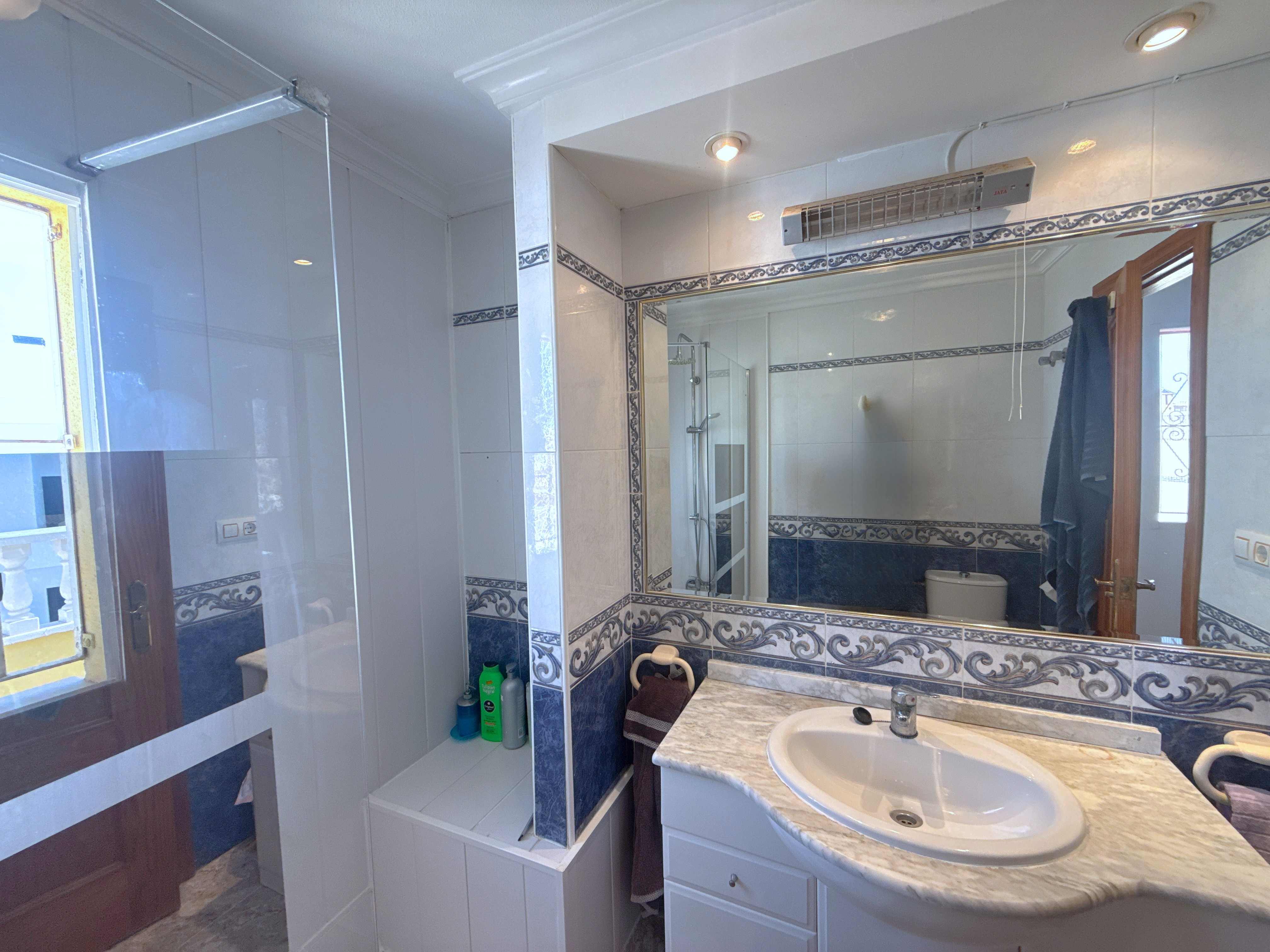 For sale - 3 Bedroom 2 Bathroom Townhouse in La Zenia -  - Orihuela Costa