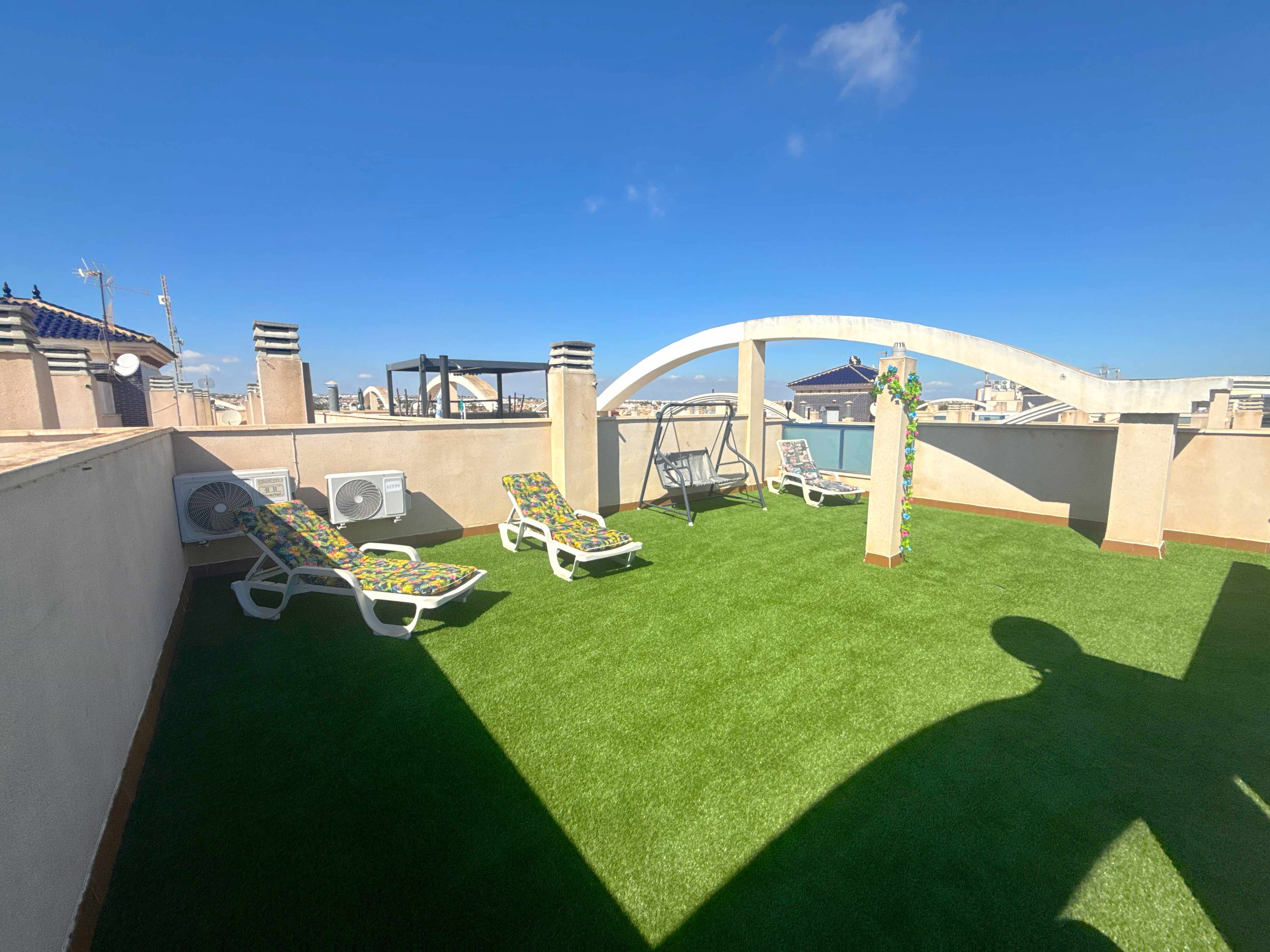 For sale - 2 Bedroom 1 Bathroom Penthouse in Cabo Roig -  - Alicante