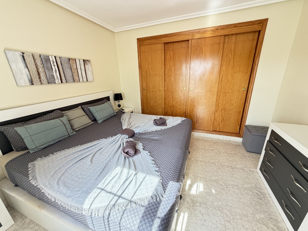 For sale - 3 Bedroom 2 Bathroom Villa in Villamartin - , Villamartin, Alicante, Spain - Alicante