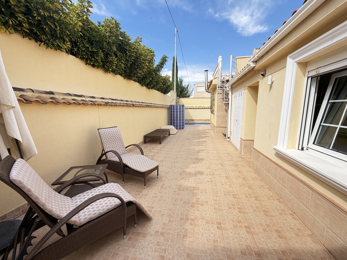 For sale - 4 Bedroom 4 Bathroom Villa in Cabo Roig - , Cabo Roig, Alicante, Spain - Alicante