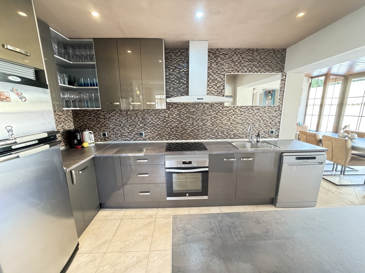 For sale - 4 Bedroom 4 Bathroom Villa in Cabo Roig - , Cabo Roig, Alicante, Spain - Alicante