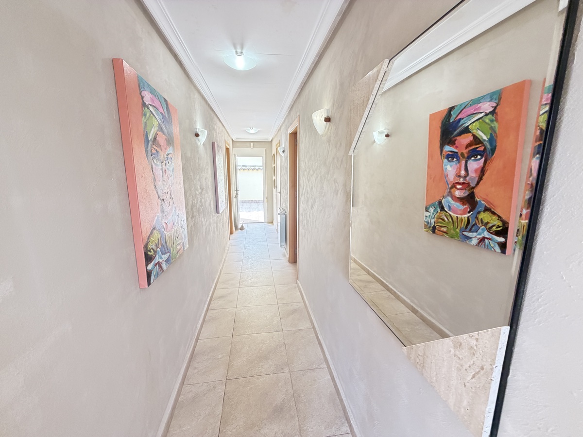 For sale - 4 Bedroom 4 Bathroom Villa in Cabo Roig - , Cabo Roig, Alicante, Spain - Alicante