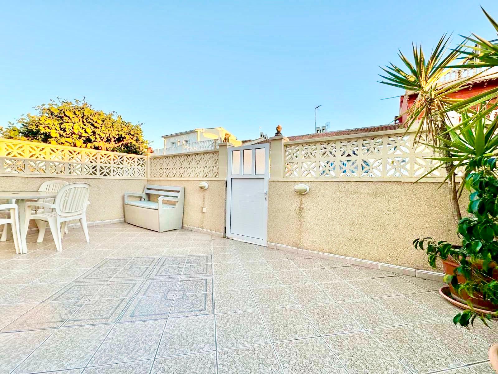 LMCD-81683: Town house for sale in Torrevieja
