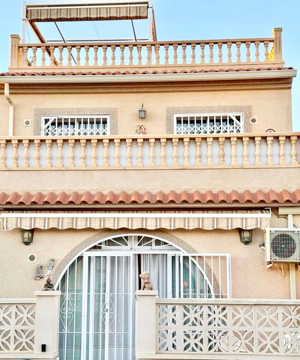 LMCD-81683: Town house for sale in Torrevieja