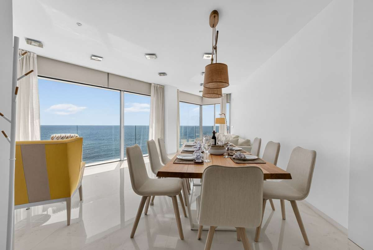 For sale - 4 Bedroom 2 Bathroom Apartment - Penthouse in Torrevieja - Torrevieja Centro  - Alicante
