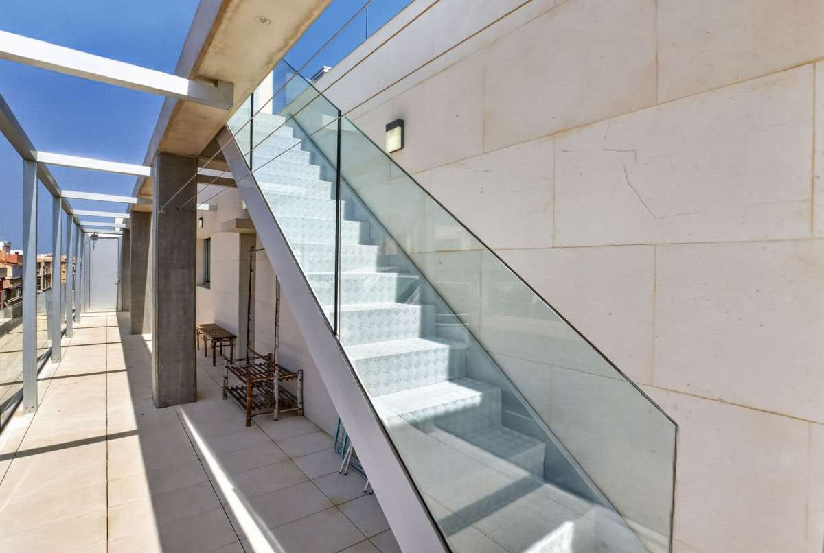 For sale - 4 Bedroom 2 Bathroom Apartment - Penthouse in Torrevieja - Torrevieja Centro  - Alicante