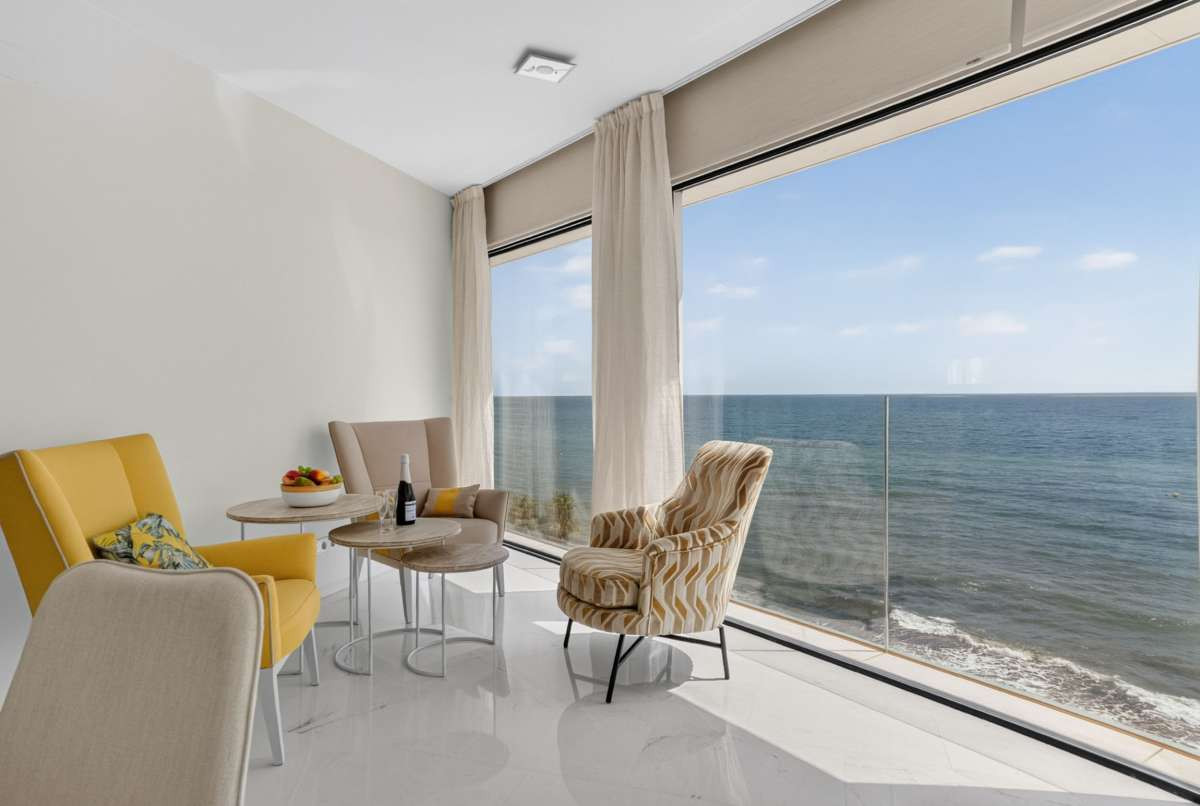 For sale - 4 Bedroom 2 Bathroom Apartment - Penthouse in Torrevieja - Torrevieja Centro  - Alicante