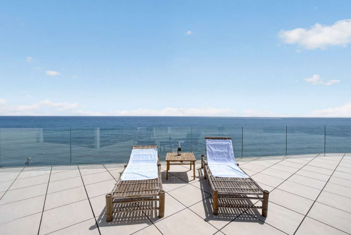 For sale - 4 Bedroom 2 Bathroom Apartment - Penthouse in Torrevieja - Torrevieja Centro  - Alicante