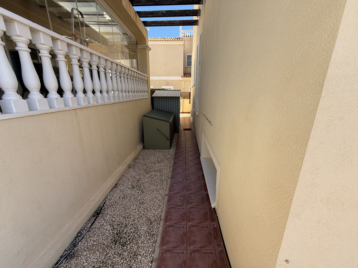 For sale - 4 Bedroom 3 Bathroom House - Detached Villa in Orihuela - Lomas de Cabo Roig  - Alicante