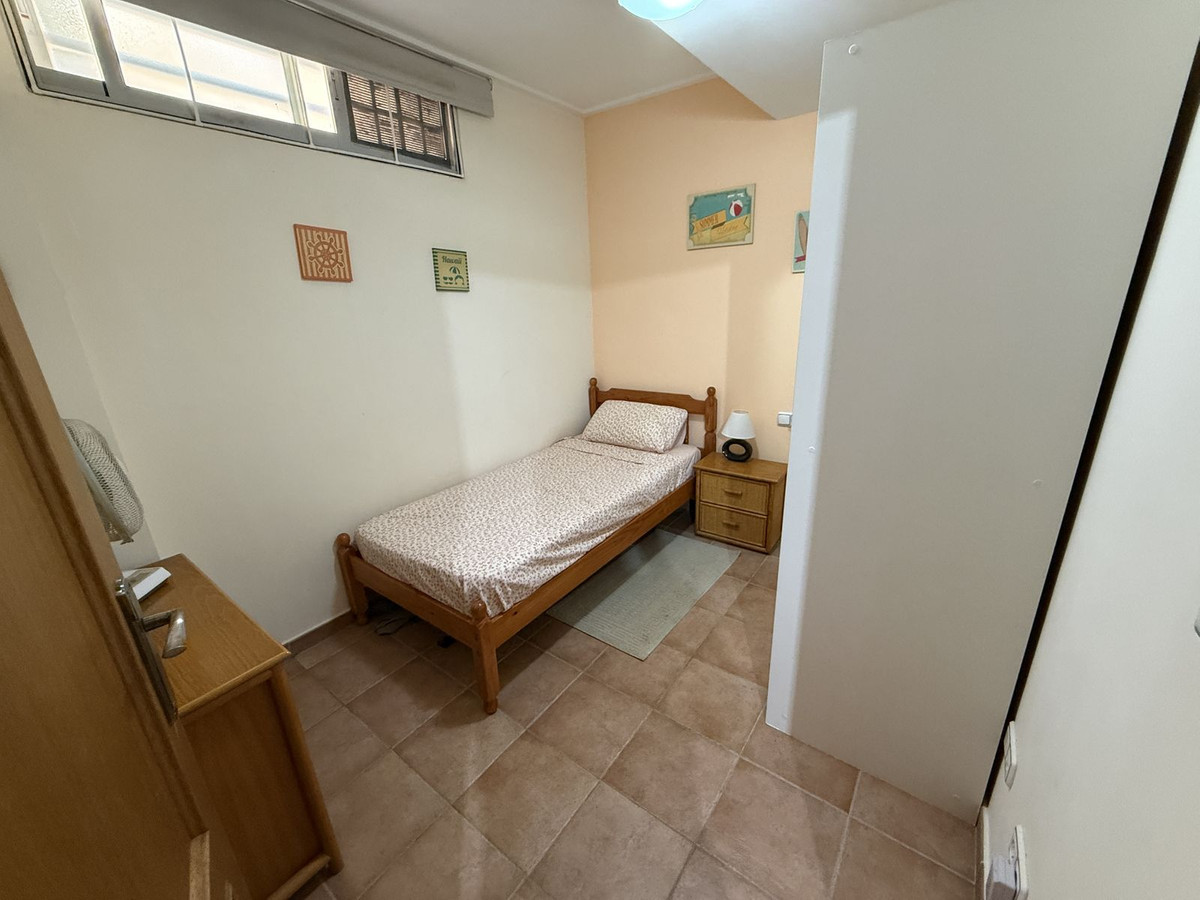 For sale - 4 Bedroom 3 Bathroom House - Detached Villa in Orihuela - Lomas de Cabo Roig  - Alicante