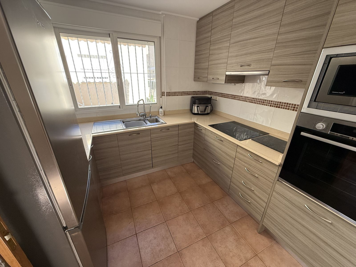 For sale - 4 Bedroom 3 Bathroom House - Detached Villa in Orihuela - Lomas de Cabo Roig  - Alicante