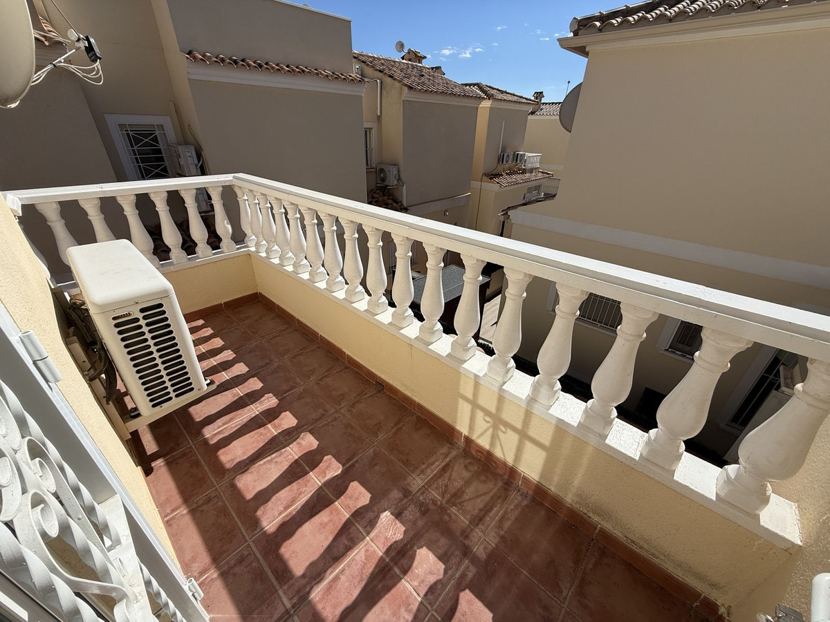 For sale - 4 Bedroom 3 Bathroom House - Detached Villa in Orihuela - Lomas de Cabo Roig  - Alicante