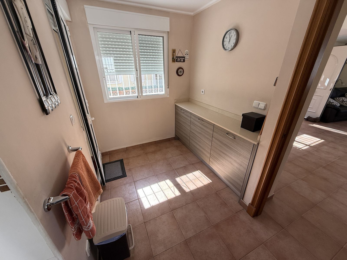 For sale - 4 Bedroom 3 Bathroom House - Detached Villa in Orihuela - Lomas de Cabo Roig  - Alicante