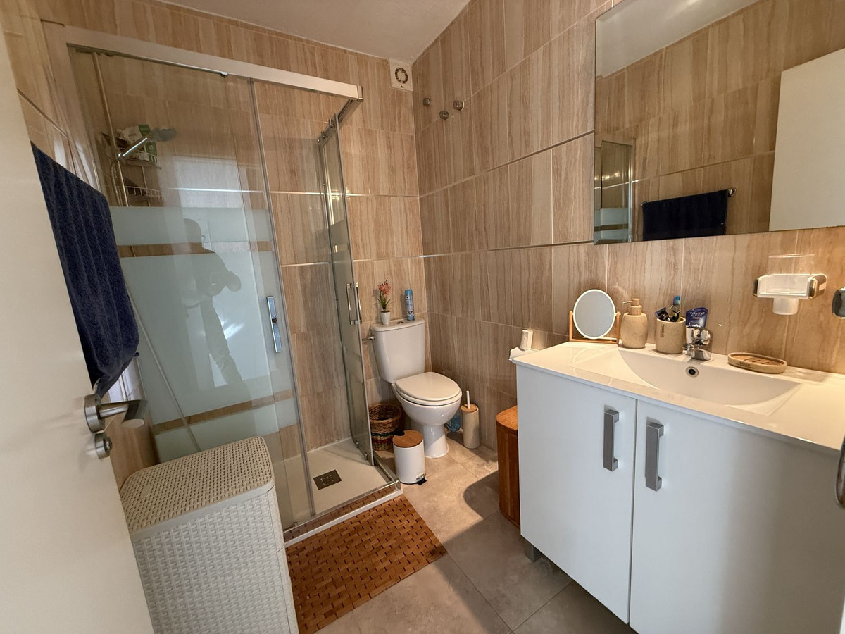 For sale - 2 Bedroom 2 Bathroom House - Townhouse in Torrevieja - Torrevieja Centro  - Alicante