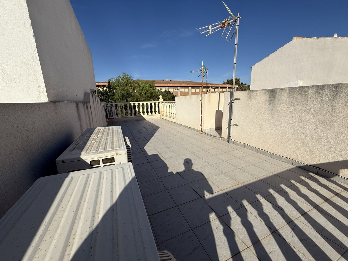 For sale - 2 Bedroom 2 Bathroom House - Townhouse in Torrevieja - Torrevieja Centro  - Alicante