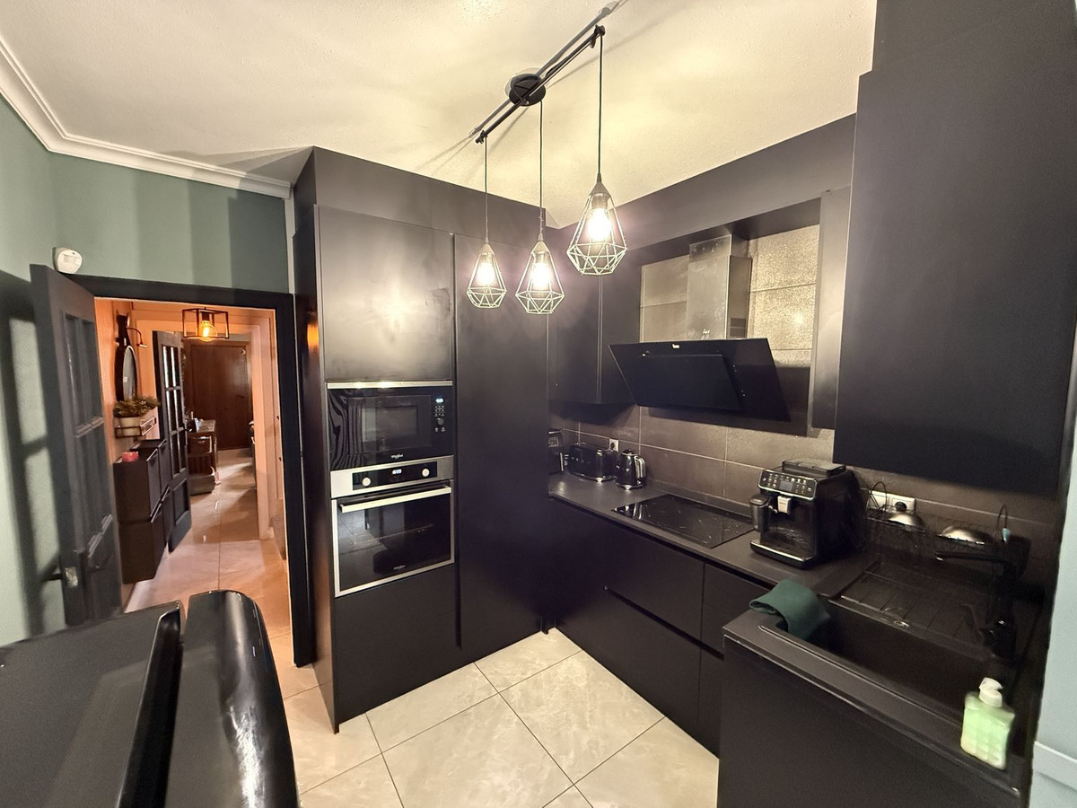For sale - 3 Bedroom 2 Bathroom House - Semi-Detached House in Orihuela - Villamartin  - Alicante