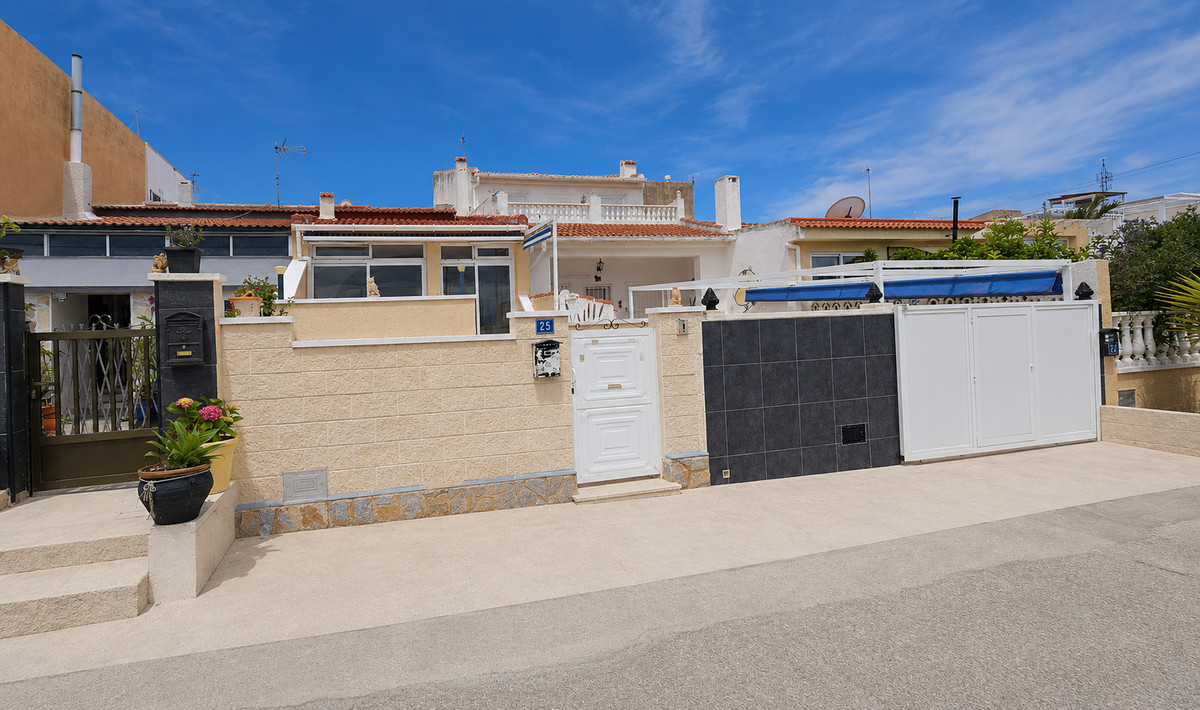 For sale - 1 Bedroom 1 Bathroom House - Townhouse in Rojales - Ciudad Quesada  - Alicante