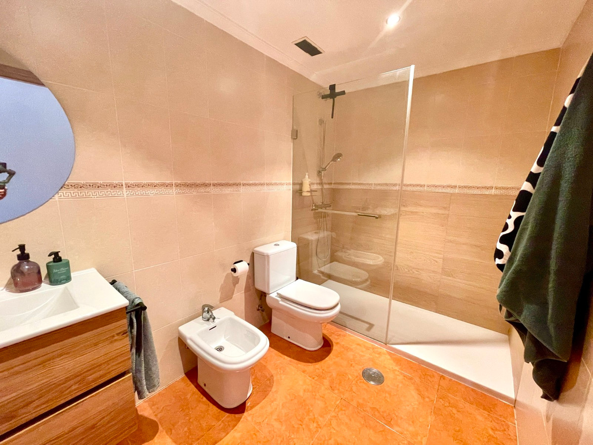 For sale - 3 Bedroom 2 Bathroom Apartment - Middle Floor Apartment in Catral - Catral Centro  - Alicante