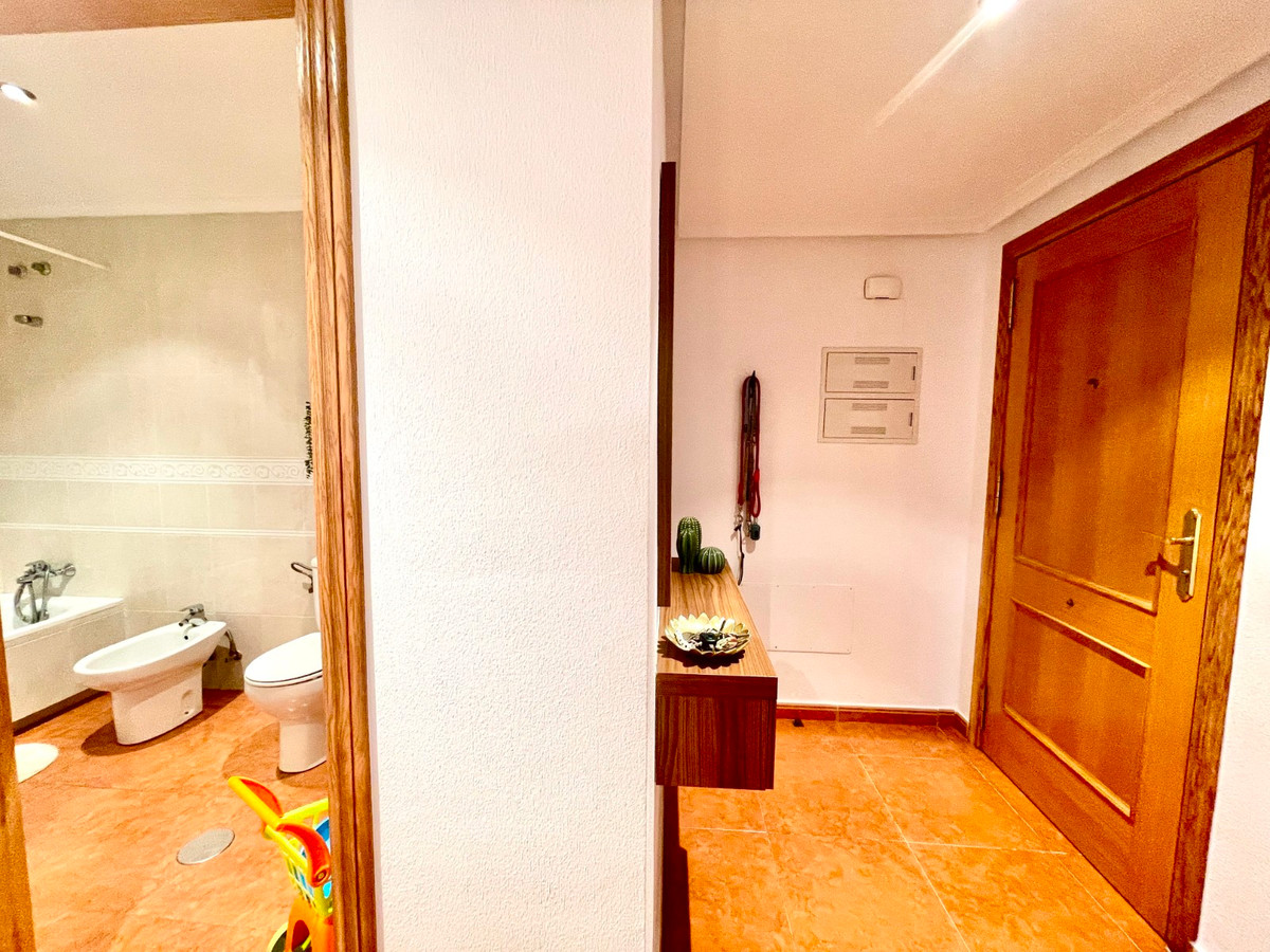 For sale - 3 Bedroom 2 Bathroom Apartment - Middle Floor Apartment in Catral - Catral Centro  - Alicante