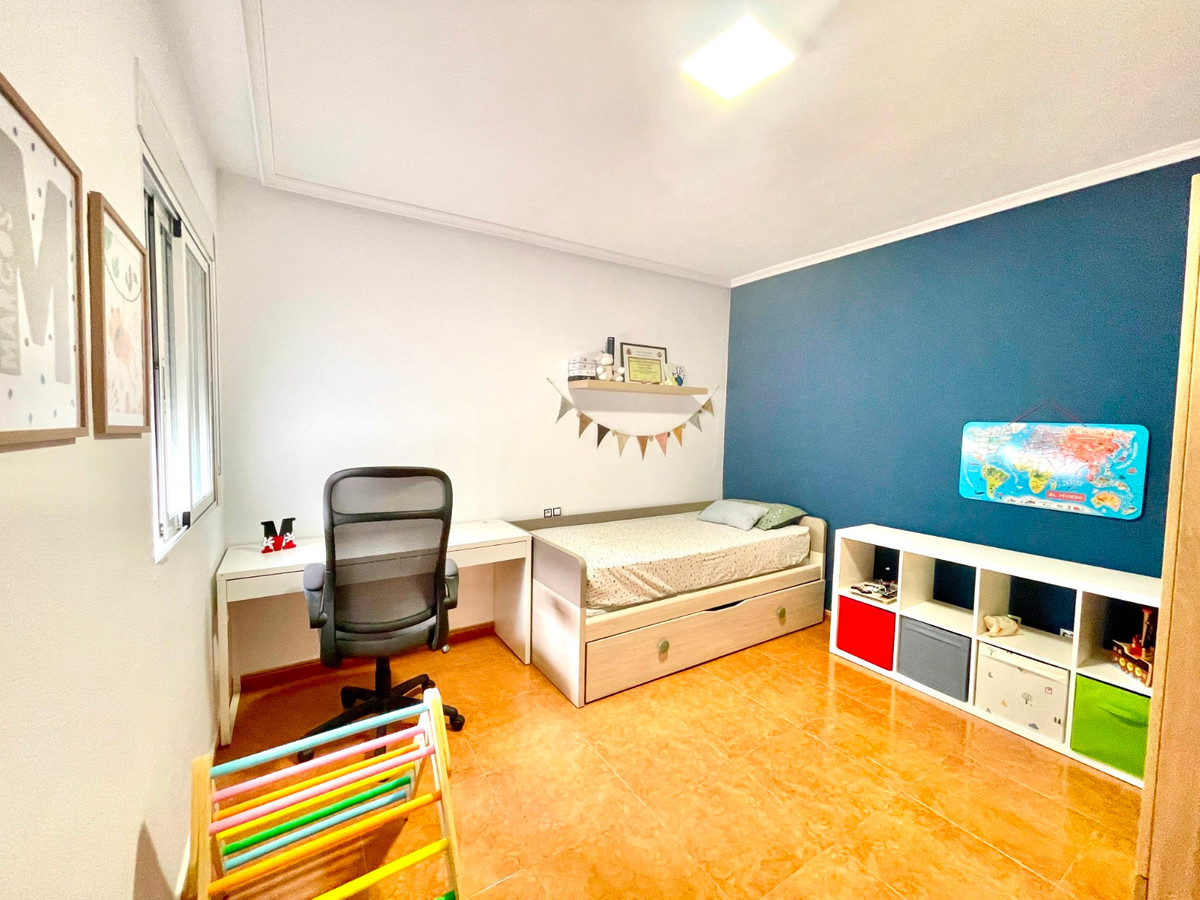 For sale - 3 Bedroom 2 Bathroom Apartment - Middle Floor Apartment in Catral - Catral Centro  - Alicante