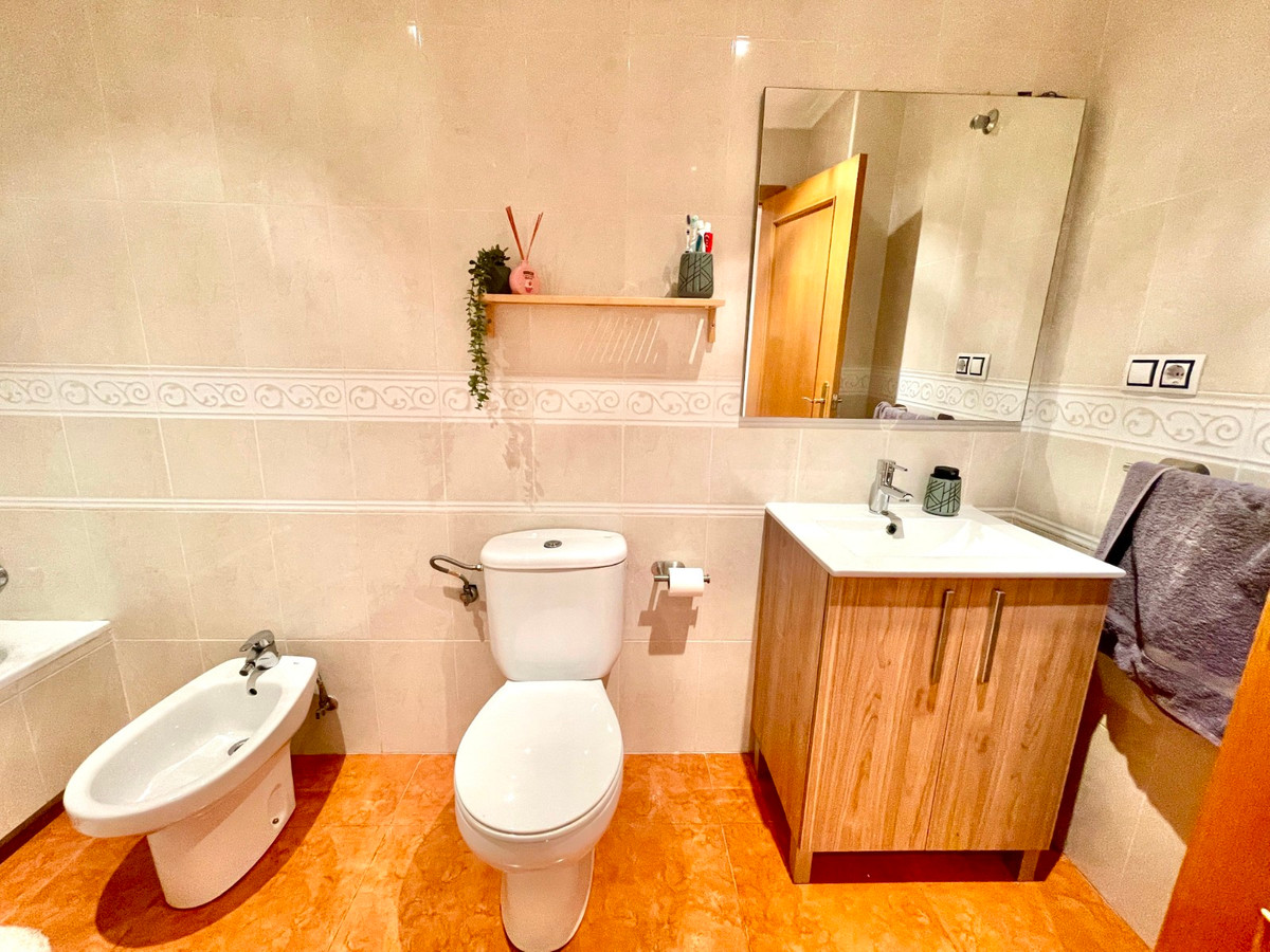 For sale - 3 Bedroom 2 Bathroom Apartment - Middle Floor Apartment in Catral - Catral Centro  - Alicante