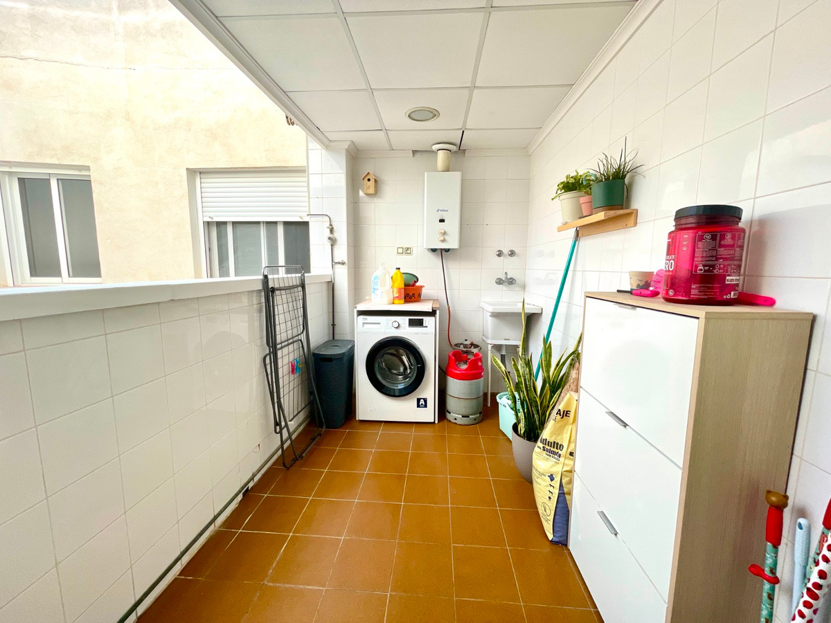 For sale - 3 Bedroom 2 Bathroom Apartment - Middle Floor Apartment in Catral - Catral Centro  - Alicante